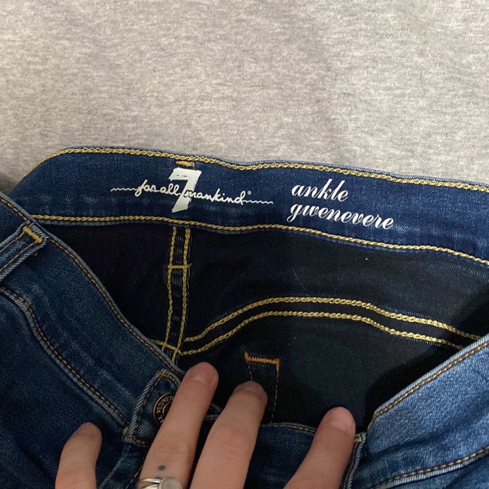 7 for all mankind size 32, custom cut